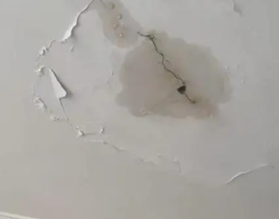 巴彦淖尔阳台漏水维修公司分享下屋面防水工程质量问题原因分析